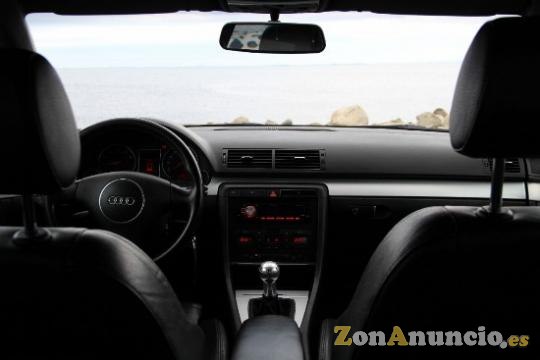 Audi A4  2,0L S-Line 2004